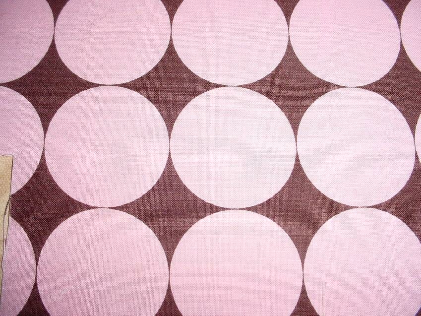 pink-and-brown-polka-dots myspace layout